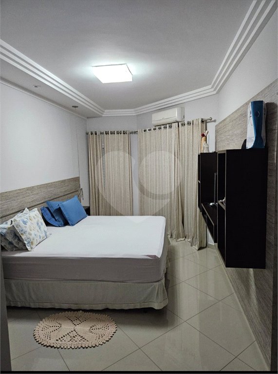 Casa à venda com 4 quartos, sendo 2 suítes,  no condomínio Golden Park Alpha, Sorocaba - SP