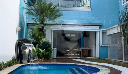 Casa à venda com 4 suítes em Santana, São Paulo, SP