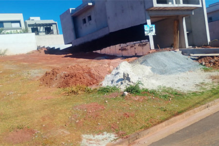 Terreno à venda no condomínio Paradise Garden, Mogi das Cruzes - SP