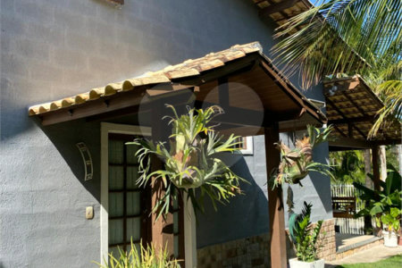 Casa em condomínio à venda com 3 quartos, sendo 2 suítes, em Caravelas, Armação dos Búzios, RJ