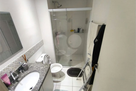 Apartamento à venda com 3 quartos, sendo 1 suíte,  em Jardim Vazani, São Paulo, SP