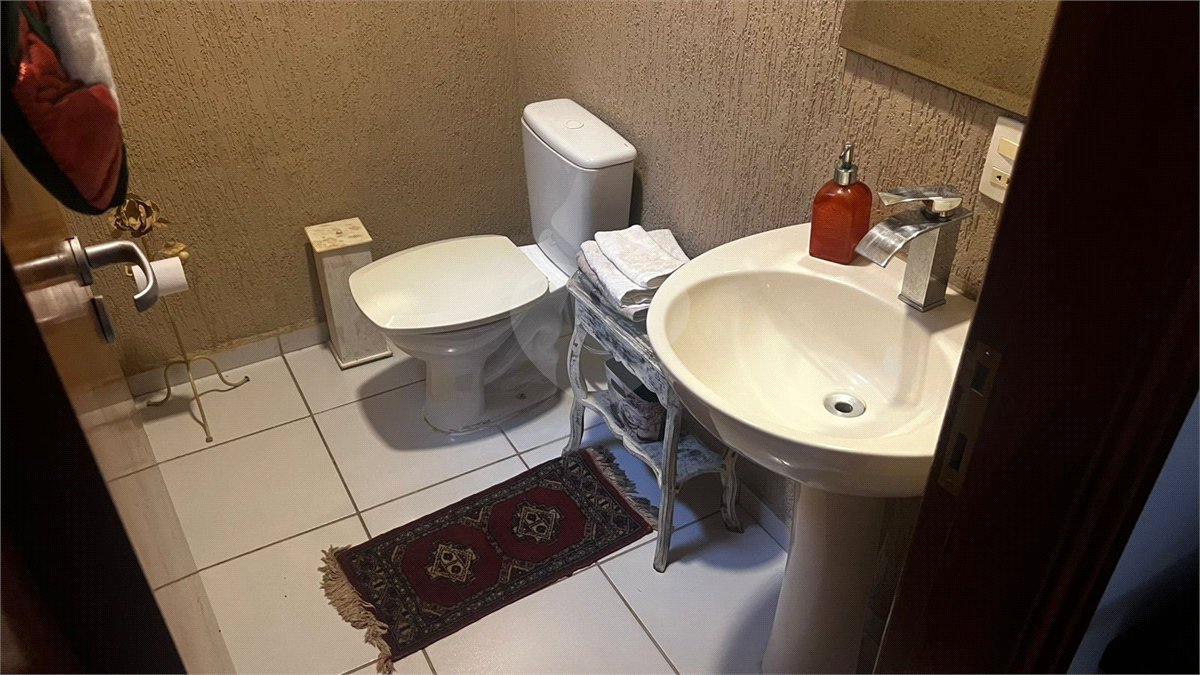 Casa à venda com 4 quartos, sendo 1 suíte,  em Jardim Esplanada, Indaiatuba, SP