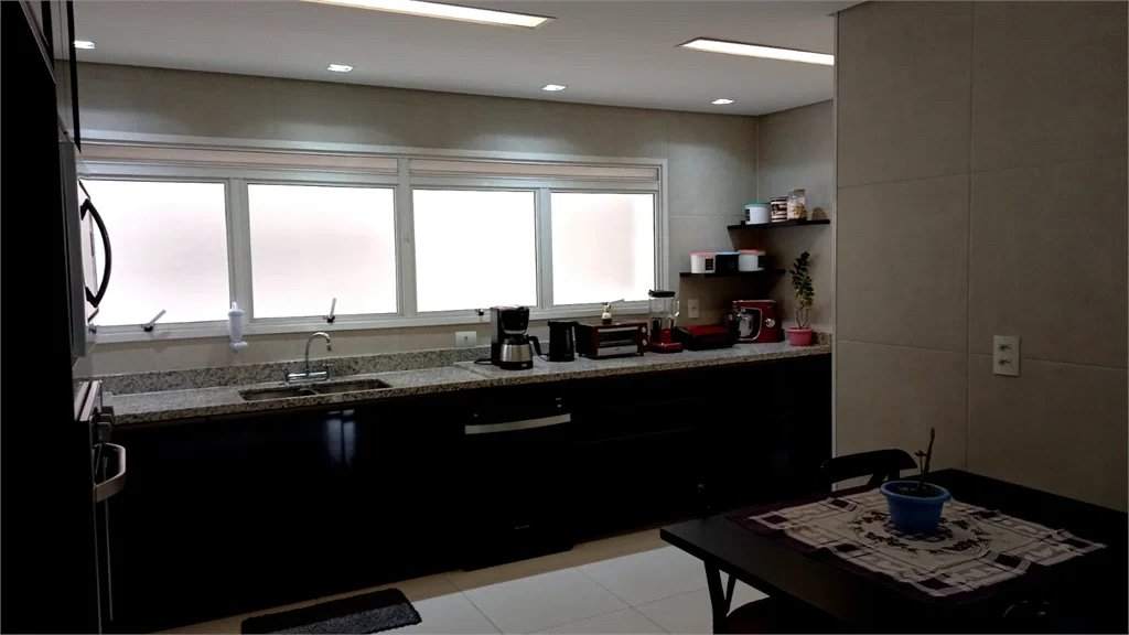 Apartamento à venda com 4 suítes em Vila Suzana, São Paulo, SP