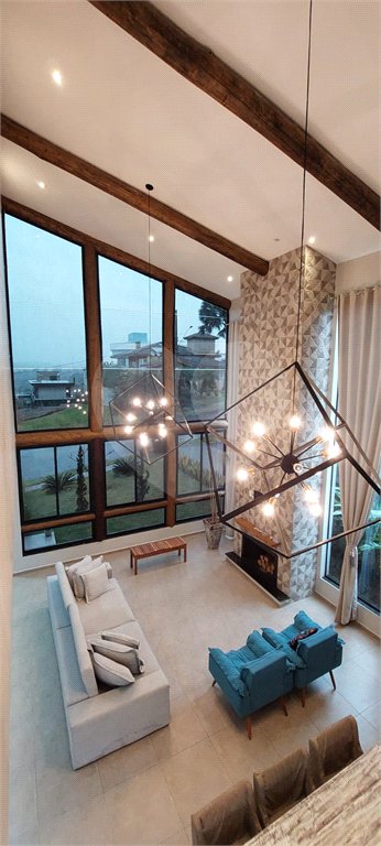 Casa para alugar com 5 quartos, sendo 1 suíte, no condomínio Figueira Garden, Atibaia - SP