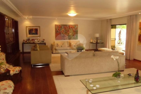 Apartamento à venda com 4 suítes em Real Parque, São Paulo, SP