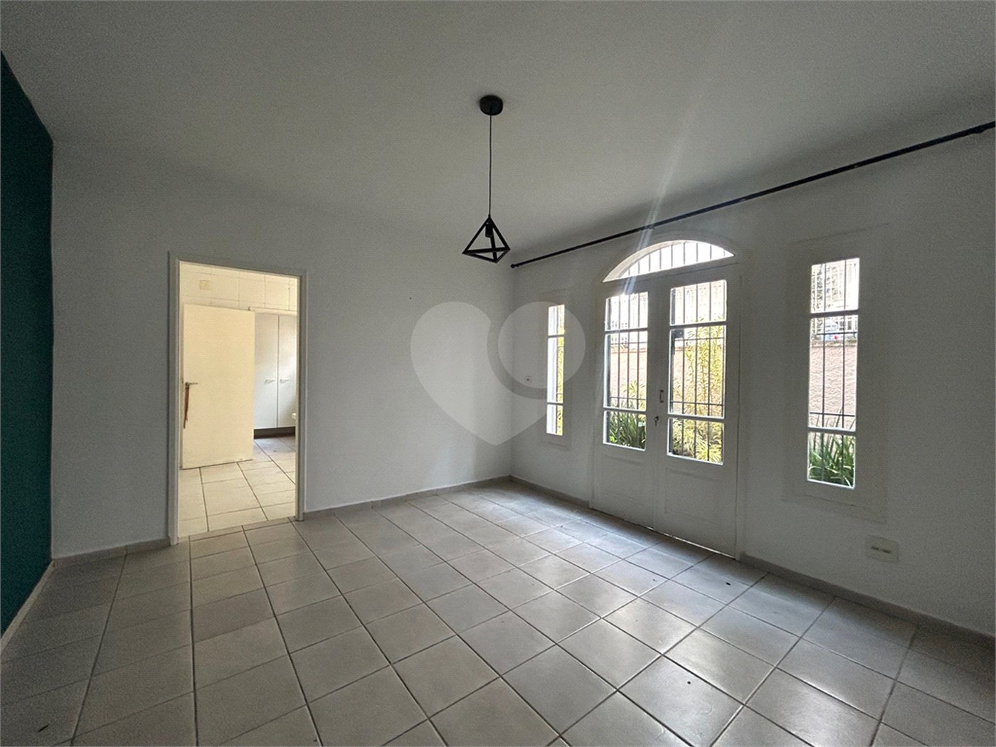 Casa à venda com 3 quartos, sendo 1 suíte,  em Santo Amaro, São Paulo, SP