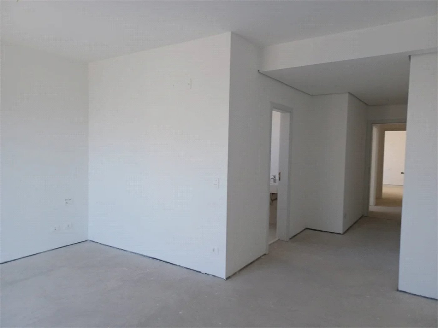 Apartamento à venda com 4 suítes em Real Parque, São Paulo, SP