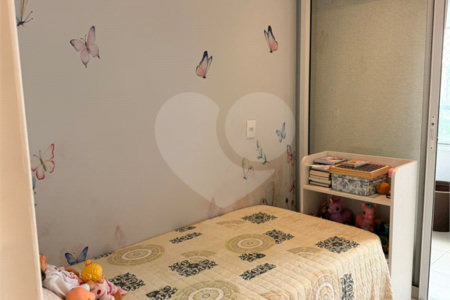 Apartamento à venda com 3 quartos, sendo 1 suíte,  no Centro, Diadema, SP