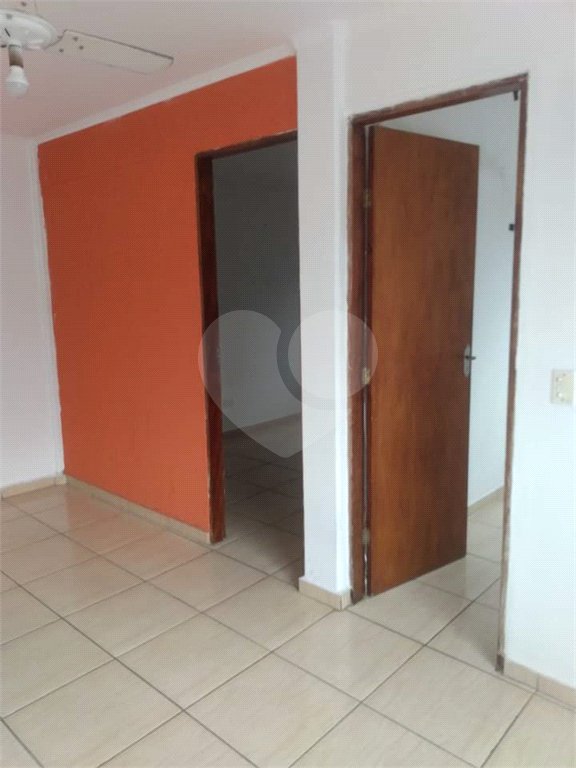 Apartamento à venda com 2 quartos em Cidade Tiradentes, São Paulo, SP