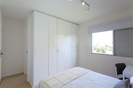 Apartamento à venda com 4 quartos, sendo 1 suíte, em Vila Olímpia, São Paulo, SP