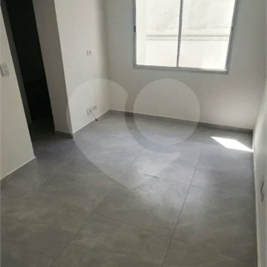Apartamento com 42m², 2 quartos, 1 garagem, à venda em Itaquera