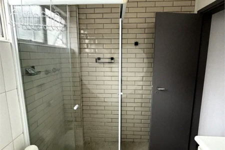 Apartamento de 80m² a venda e locação em Moema - 02 dorm, 02 Banheiros 01 Vaga