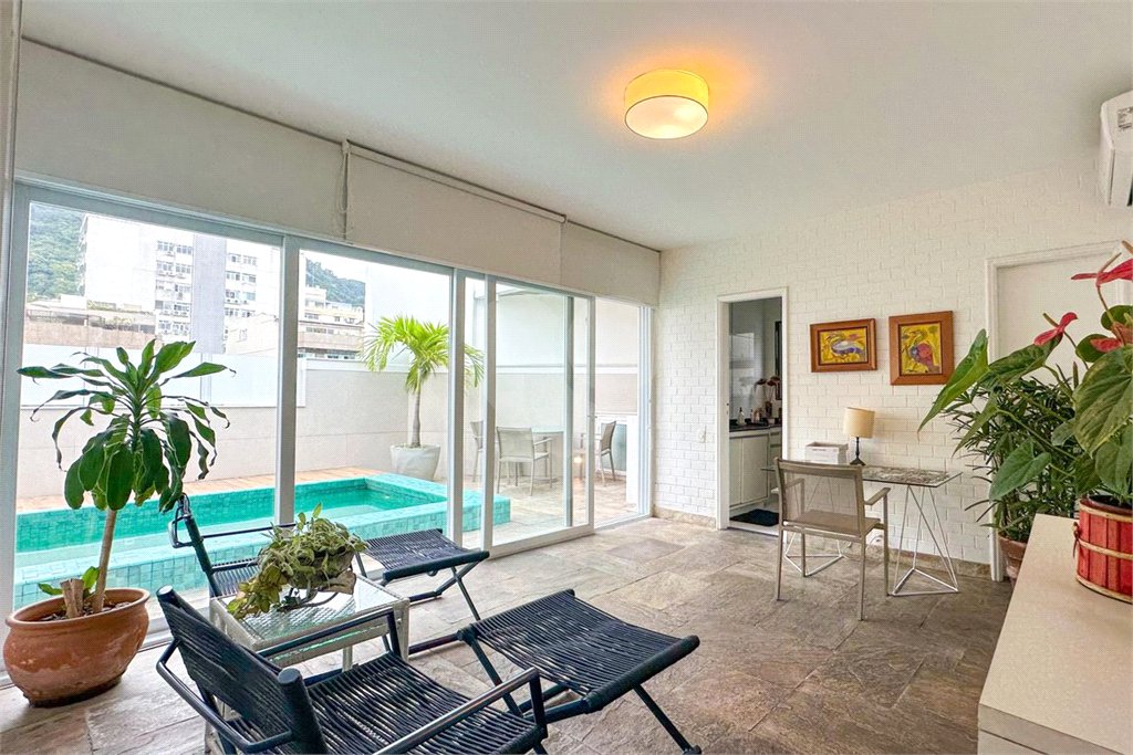 Cobertura à venda com 7 quartos, sendo 3 suítes,  em Lagoa, Rio de Janeiro, RJ