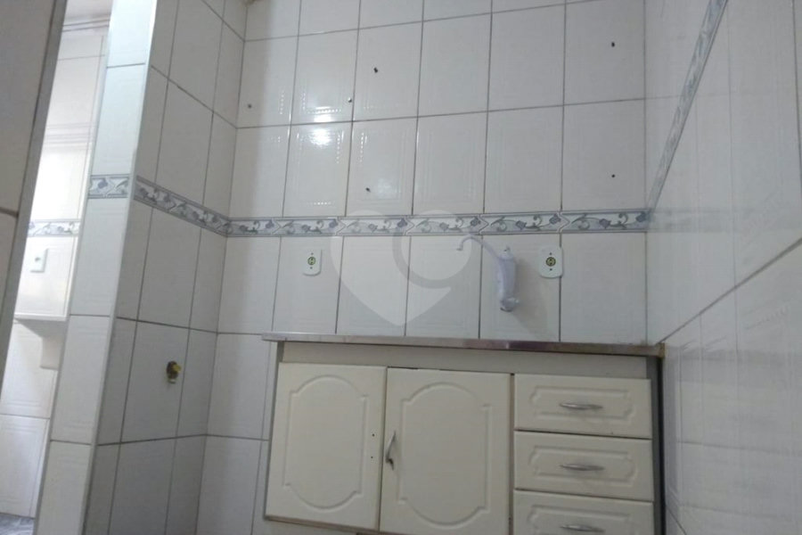 Apartamento à venda com 2 quartos em Cidade Tiradentes, São Paulo, SP