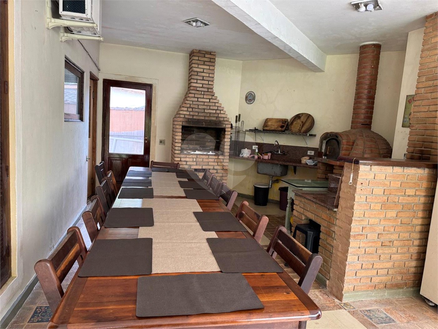 Casa à venda com 6 suítes em Massaguaçu, Caraguatatuba, SP