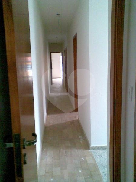 Sobrado à venda com 4 quartos, sendo 2 suítes, em Vila Sônia, São Paulo, SP