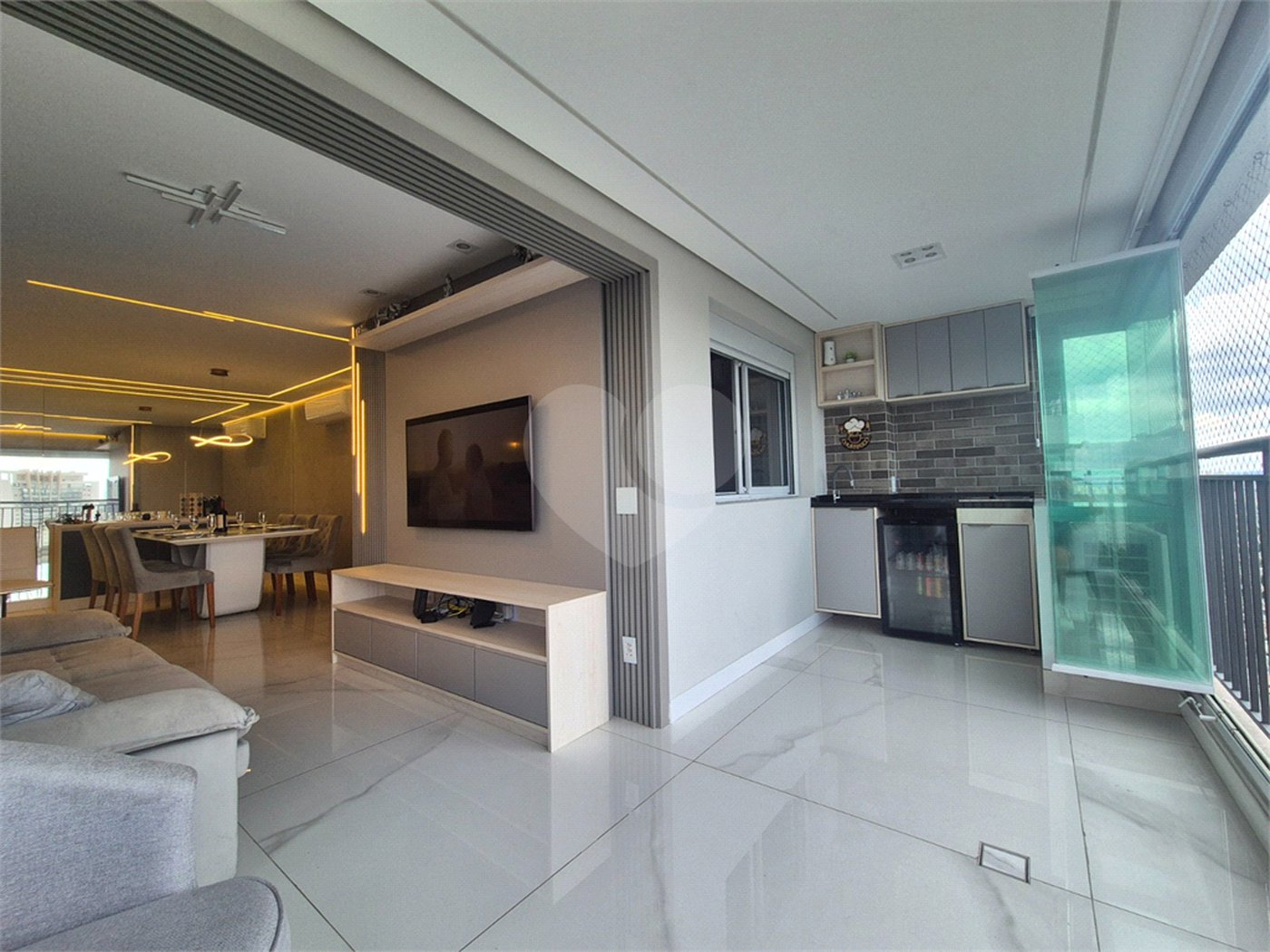 Apartamento à venda com 3 quartos, sendo 2 suítes, em Jardim Caboré, São Paulo, SP