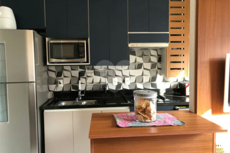 Apartamento à venda com 2 quartos em Parque Reboucas, São Paulo, SP