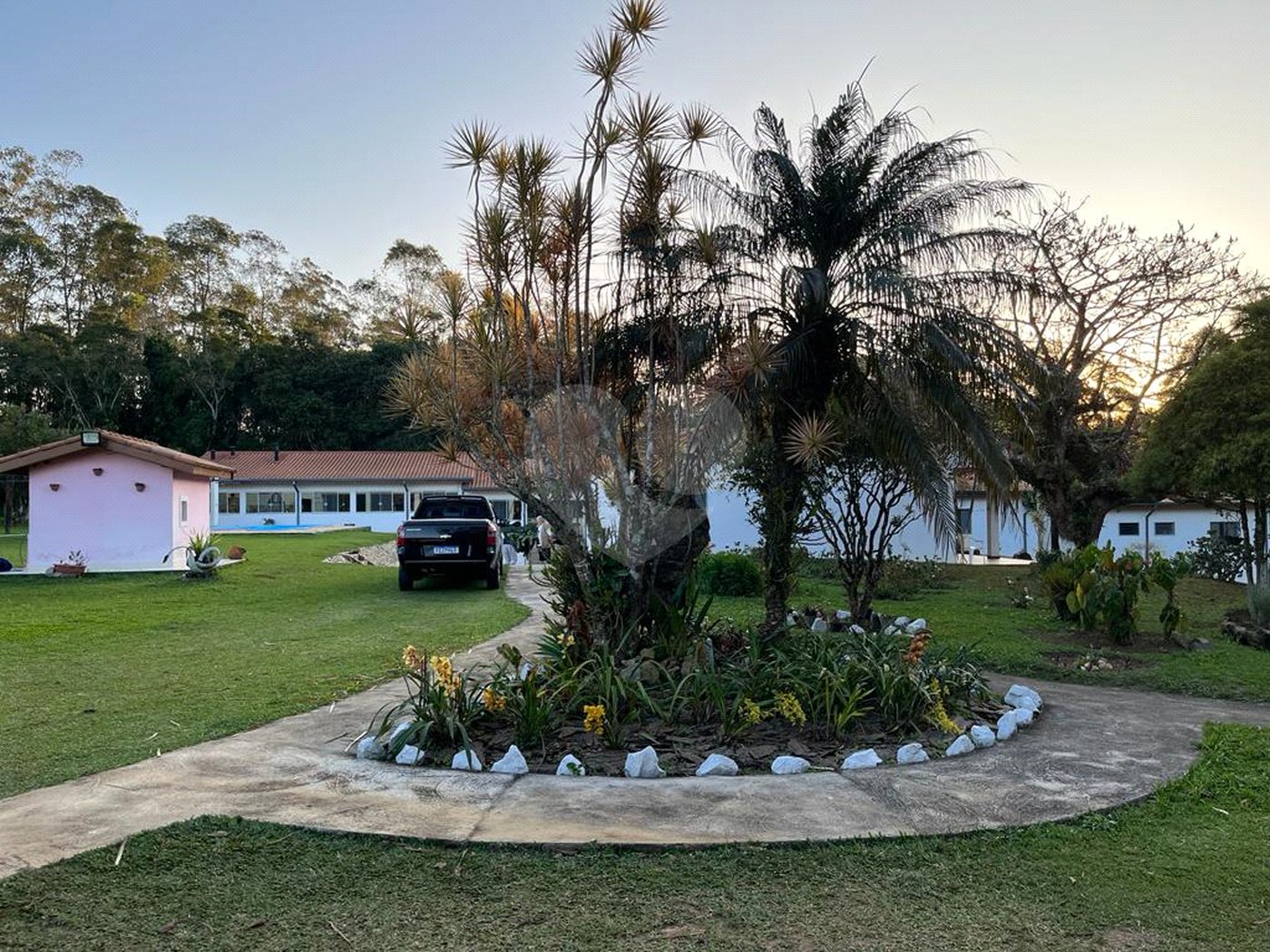 Sítio à venda com 6 quartos, sendo 5 suítes, em Taiaçupeba, Mogi das Cruzes, SP