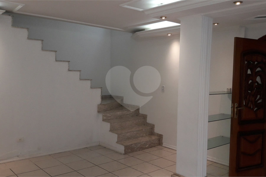 Sobrado à venda com 4 quartos, sendo 2 suítes, em Mandaqui, São Paulo, SP
