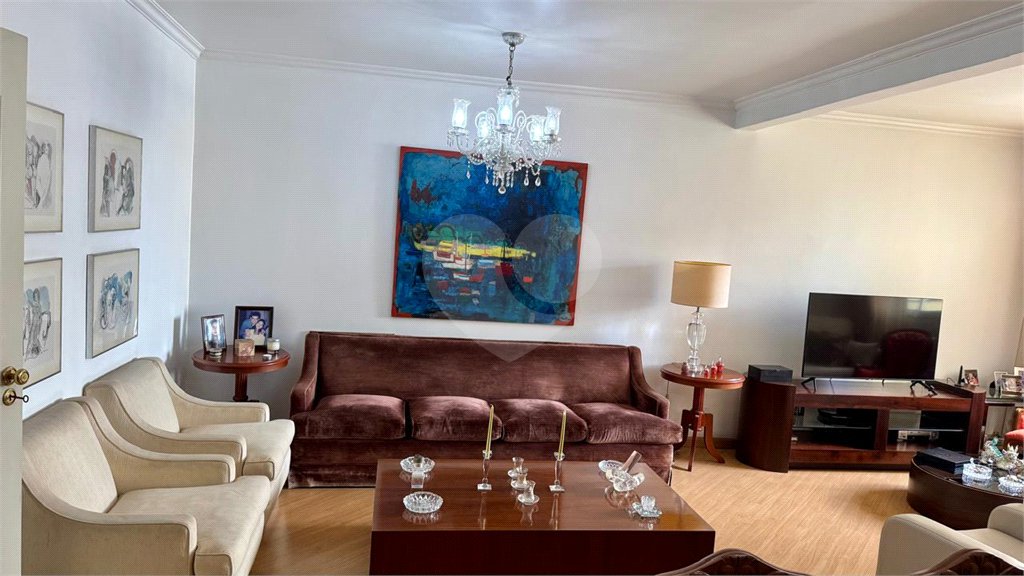 Apartamento à venda com 3 quartos, sendo 1 suíte, em Consolação, São Paulo, SP