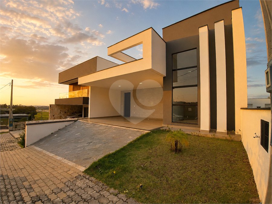 Casa à venda com 3 suítes no condomínio Renaissance, Sorocaba - SP