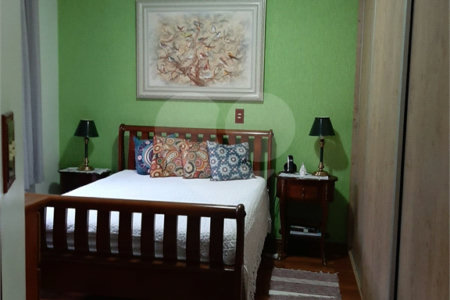 Casa Térrea à venda com 3 quartos, sendo 1 suíte, em Vila Lavínia, Mogi das Cruzes, SP