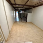 Casa Térrea com 3 dormitórios, sendo 1 suíte.