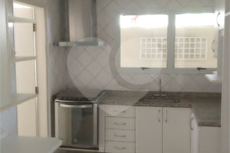 Casa à venda com 4 quartos, sendo 2 suítes, no condomínio Vila D'amalfi, Sorocaba - SP