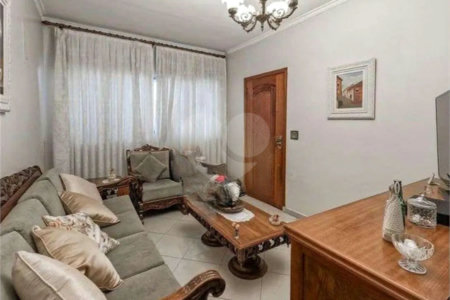 Casa à venda com 3 quartos em Jardim Marisa, São Paulo, SP