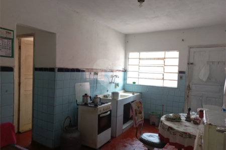 Casa Térrea à venda com 3 quartos em Vila Nivi, São Paulo, SP