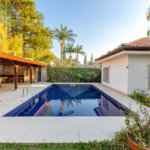 Casa Térrea à venda com 5 quartos, sendo 3 suítes, em Jardim Marajoara, São Paulo, SP