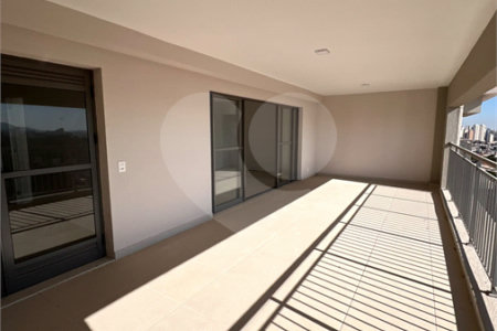 Apartamento à venda com 3 suítes em Tucuruvi, São Paulo, SP