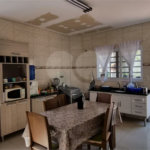 Casa à venda com 3 quartos, sendo 1 suíte, no condomínio Chácaras do Lago, Vinhedo - SP