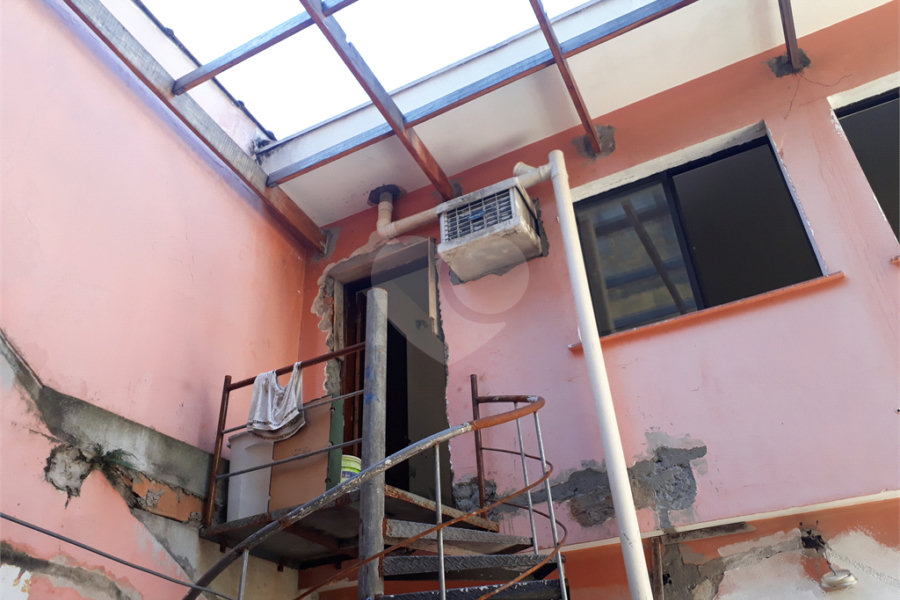 Sobrado à venda com 4 quartos, sendo 2 suítes, em Santana, São Paulo, SP