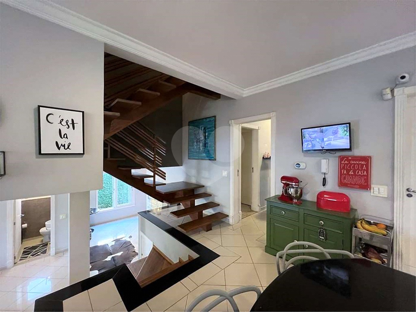 Casa à venda com 4 suítes em Vila Santo Antônio, Cotia, SP