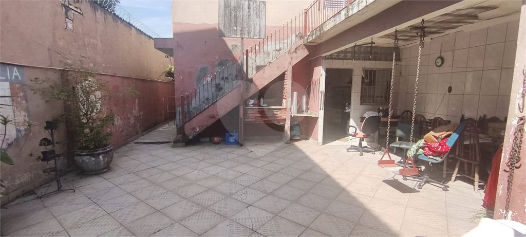 Casa para alugar com 6 quartos, sendo 2 suítes,  em Vila São João, Guarulhos, SP