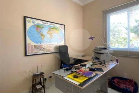Casa à venda com 4 suítes no condomínio Ipê Velho, Vinhedo - SP
