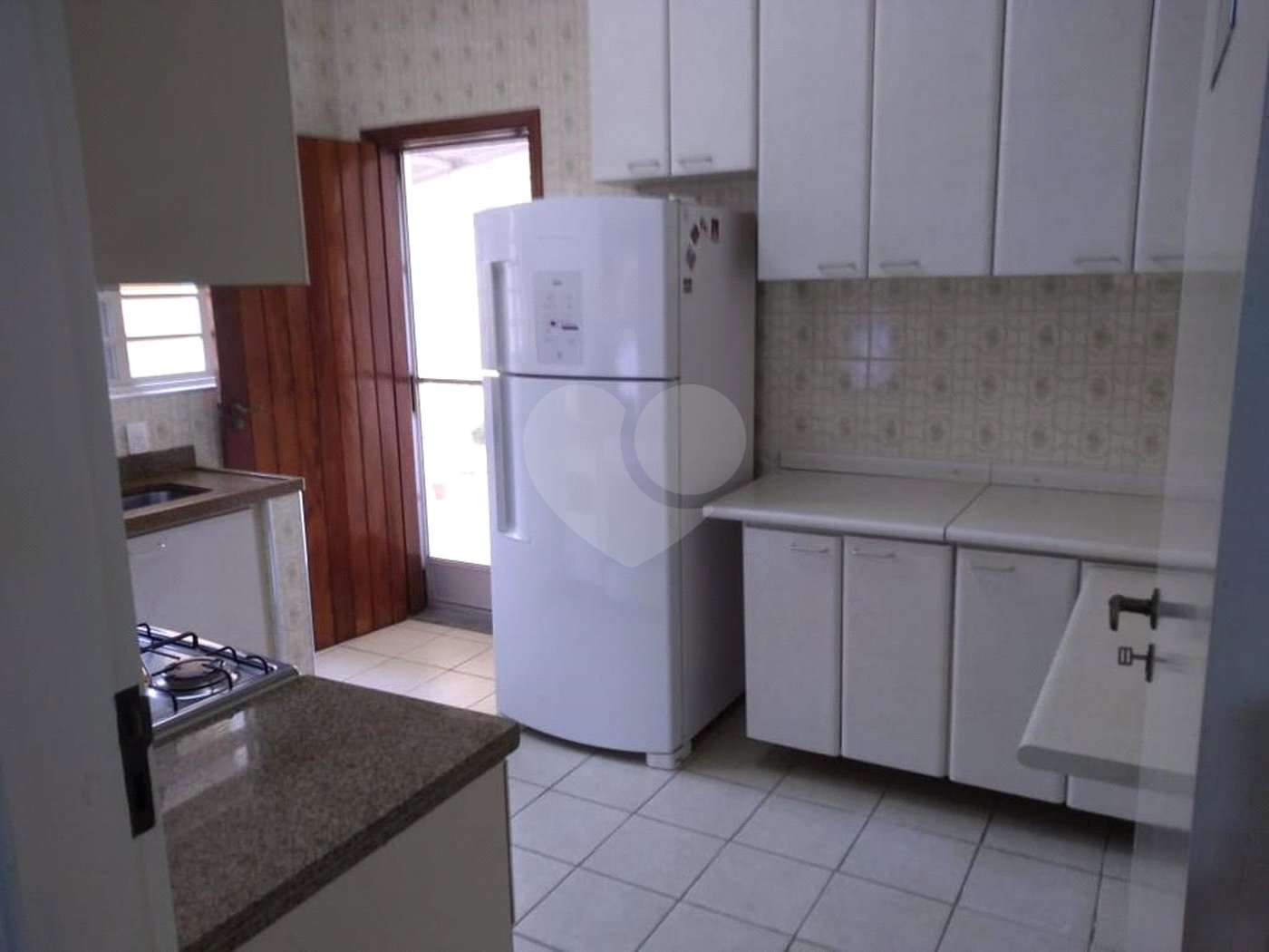 Casa à venda com 3 quartos, sendo 1 suíte, no Centro, Vinhedo, SP