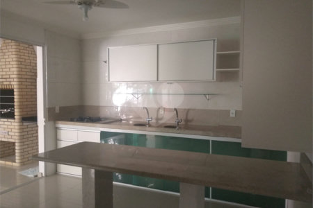 Casa à venda com 4 quartos, sendo 3 suítes, no condomínio Ibiti Royal Park, Sorocaba - SP