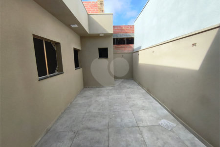 Casa à venda com 3 quartos, sendo 1 suíte, no condomínio Tivolli, Itapetininga - SP