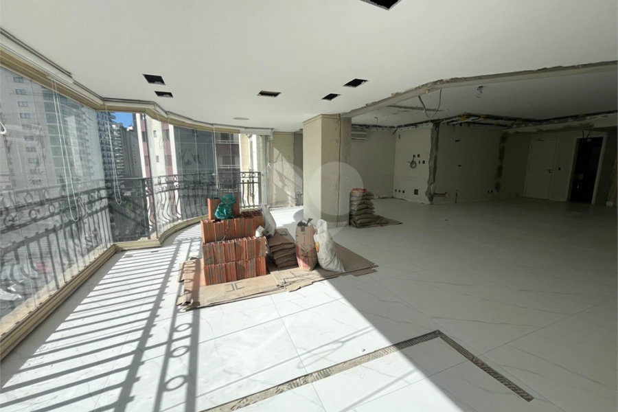Apartamento à venda com 4 suítes em Santana, São Paulo, SP