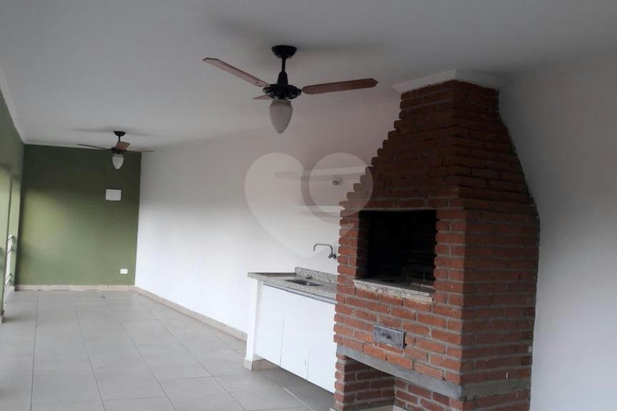 Casa Térrea para alugar com 3 suítes em Tremembé, São Paulo, SP