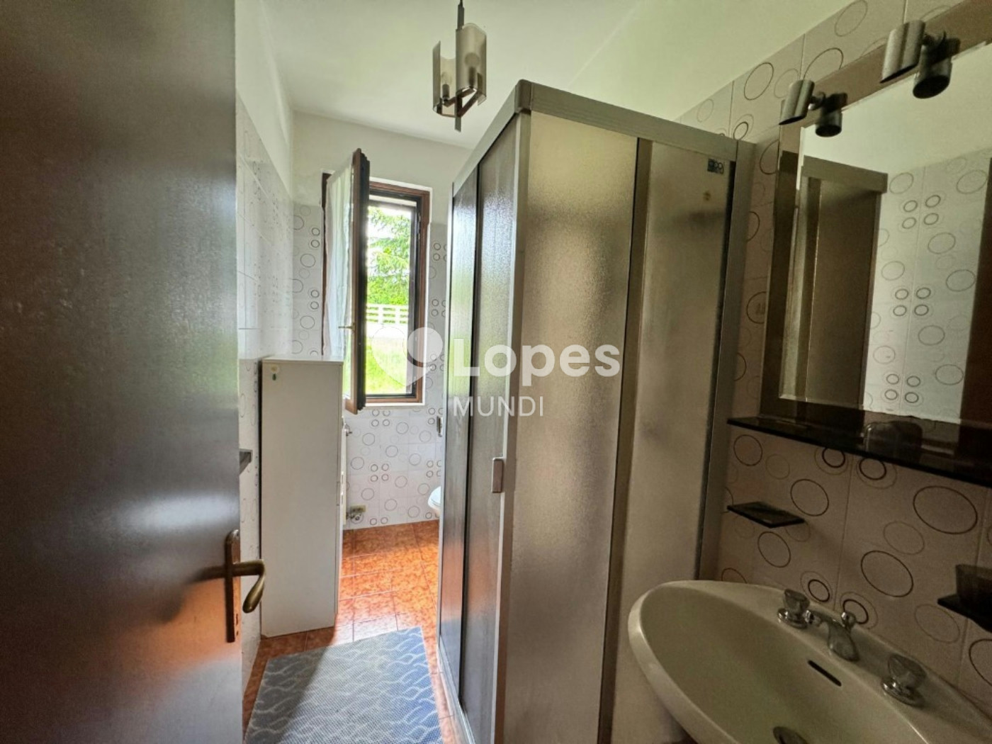 Casa multifamiliar à venda em Verona, Itália – 3 unidades e 12.000 m²