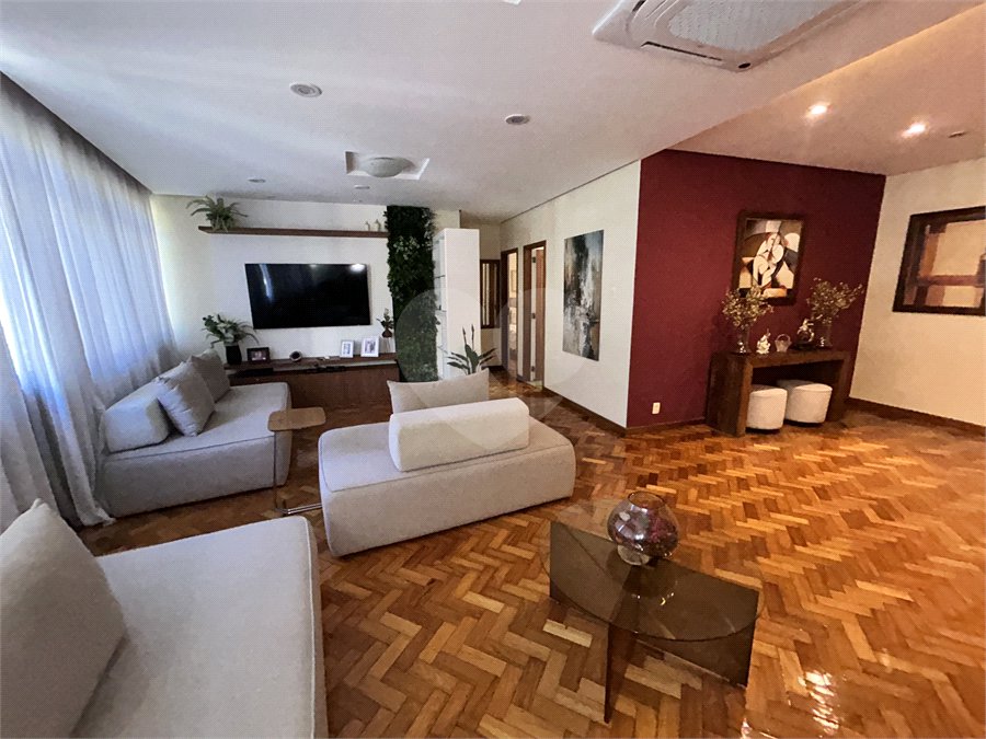 Cobertura à venda com 4 quartos, sendo 1 suíte,  em Rio Comprido, Rio de Janeiro, RJ