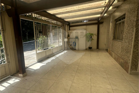 Sobrado à venda com 3 quartos, sendo 1 suíte,  em Santana, São Paulo, SP