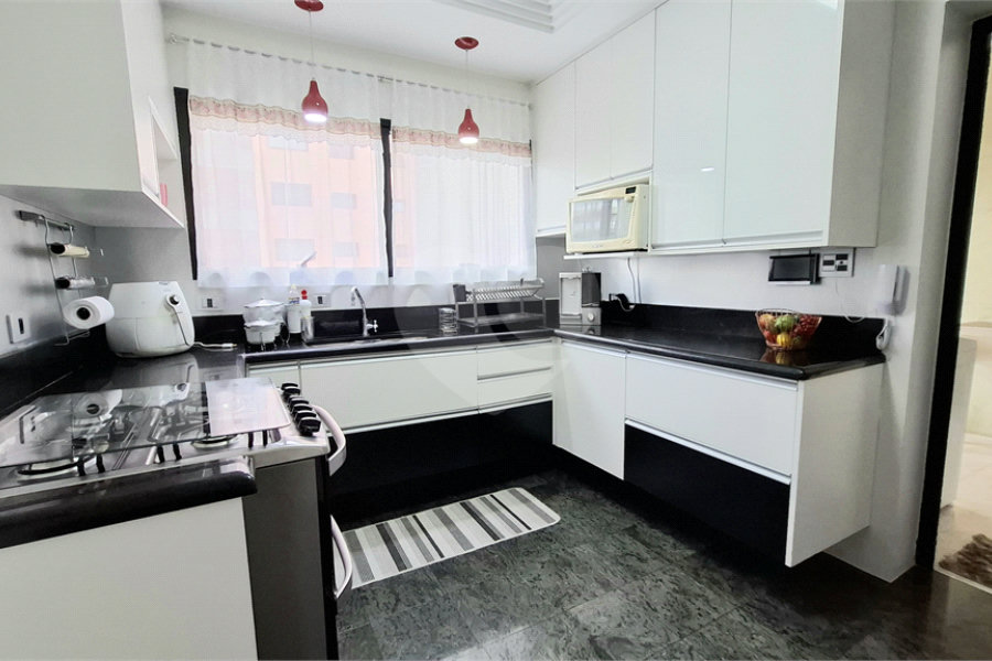 Apartamento à venda com 3 suítes em Santana, São Paulo, SP