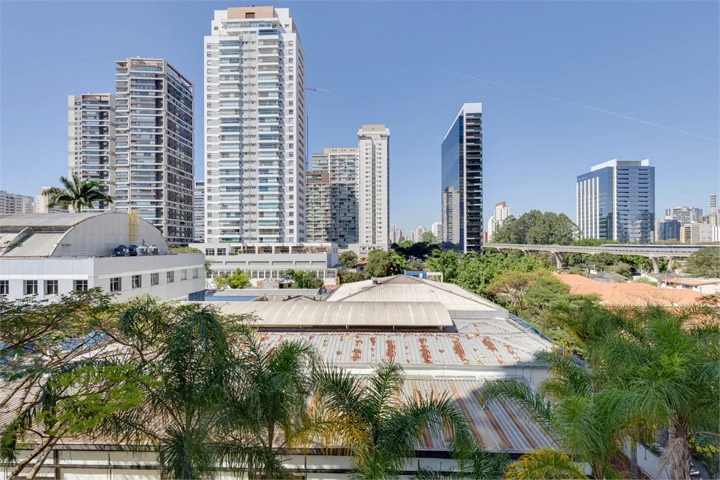 Apartamento à venda ou para alugar com 3 suítes em Cidade Monções, São Paulo, SP