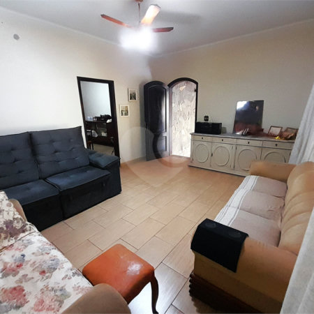 Casa à venda com 5 quartos, sendo 1 suíte,  em Jardim Anhangüera, Ribeirão Preto, SP