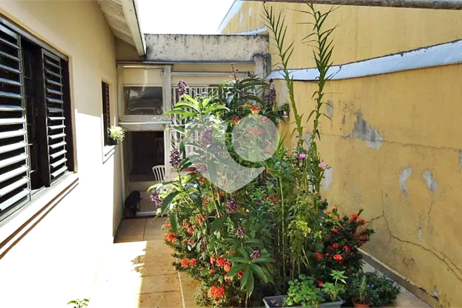 Sobrado à venda com 3 quartos, sendo 1 suíte, em Parada Inglesa, São Paulo, SP
